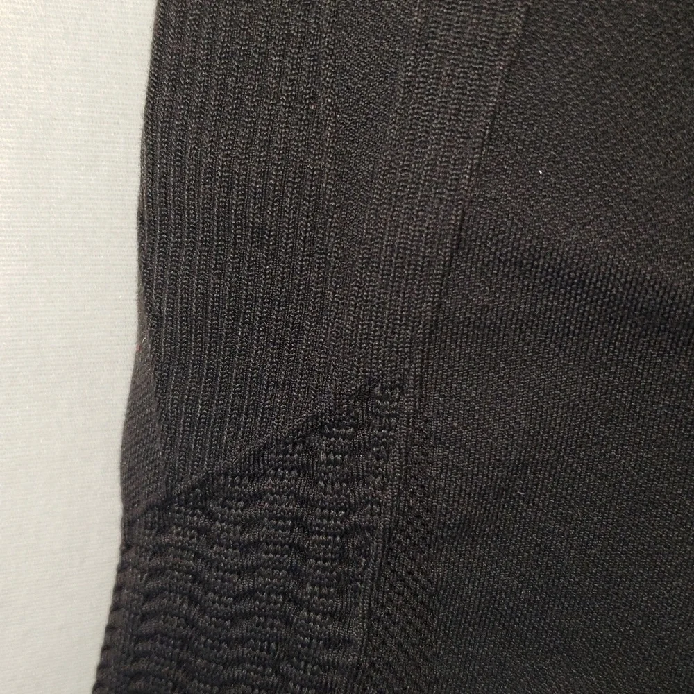 Lululemon Flow & Go Crop Leggings Size 2 - Picture 4 of 11